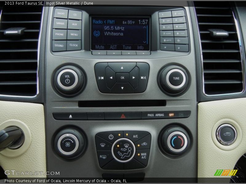 Controls of 2013 Taurus SE
