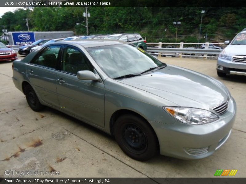 Mineral Green Opalescent / Taupe 2005 Toyota Camry LE