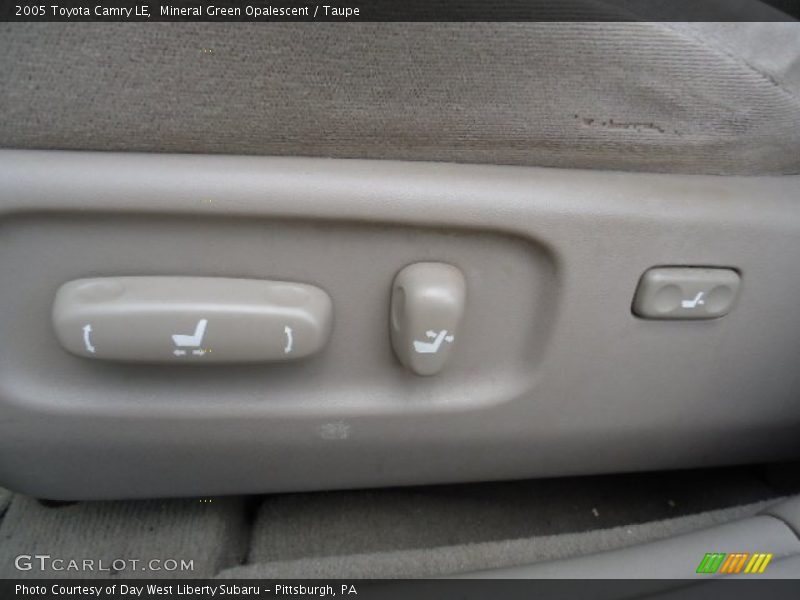 Mineral Green Opalescent / Taupe 2005 Toyota Camry LE