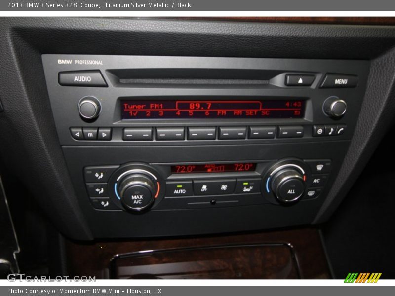 Audio System of 2013 3 Series 328i Coupe