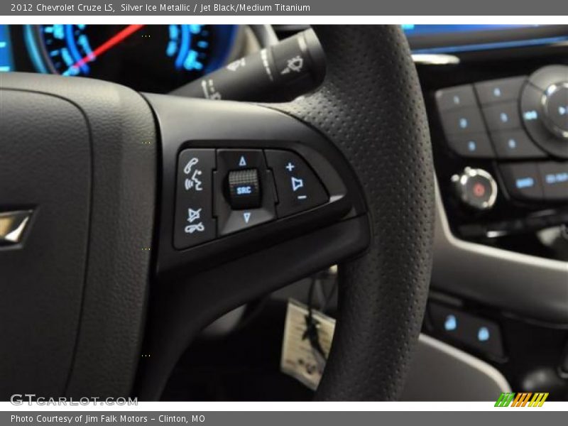 Silver Ice Metallic / Jet Black/Medium Titanium 2012 Chevrolet Cruze LS