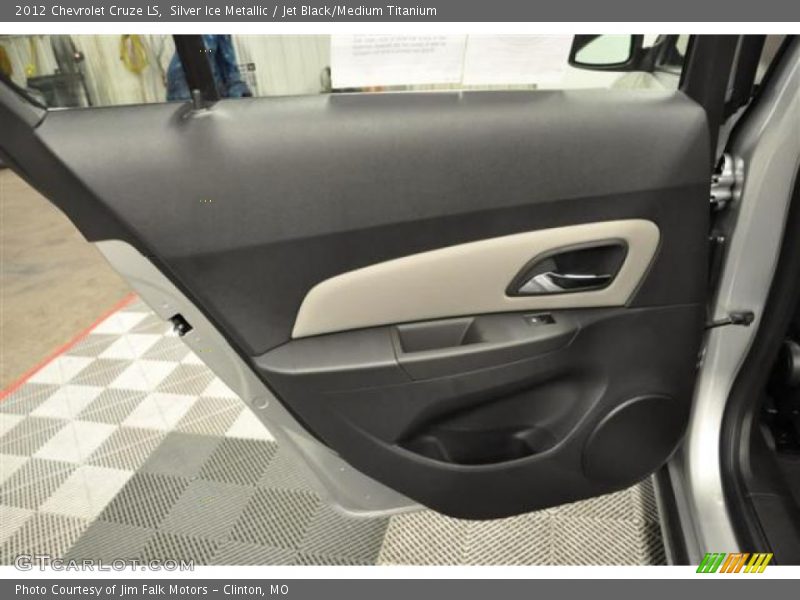 Silver Ice Metallic / Jet Black/Medium Titanium 2012 Chevrolet Cruze LS