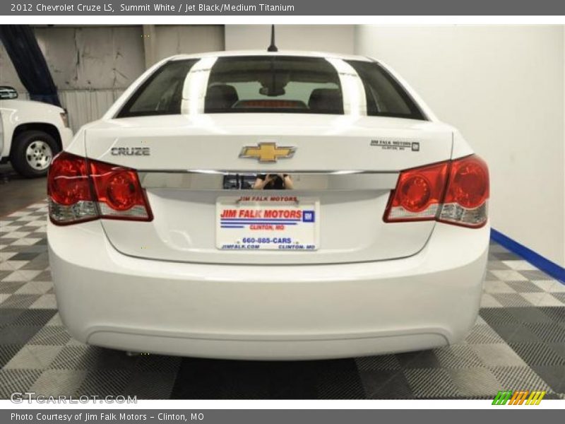 Summit White / Jet Black/Medium Titanium 2012 Chevrolet Cruze LS