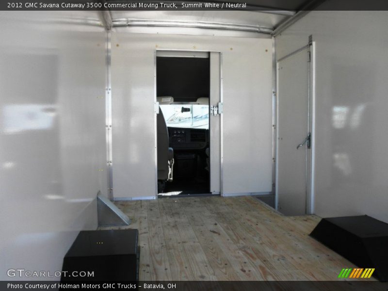 Summit White / Neutral 2012 GMC Savana Cutaway 3500 Commercial Moving Truck