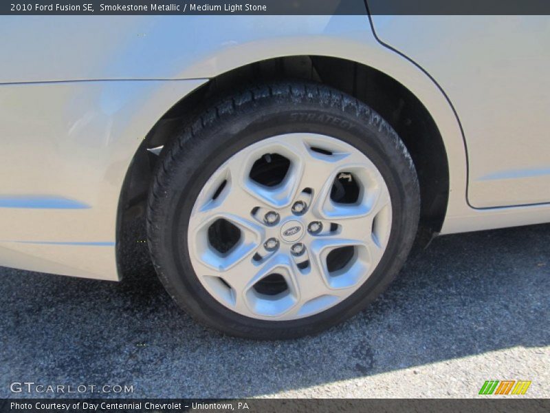 Smokestone Metallic / Medium Light Stone 2010 Ford Fusion SE