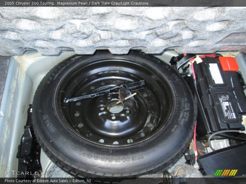 Magnesium Pearl / Dark Slate Gray/Light Graystone 2005 Chrysler 300 Touring