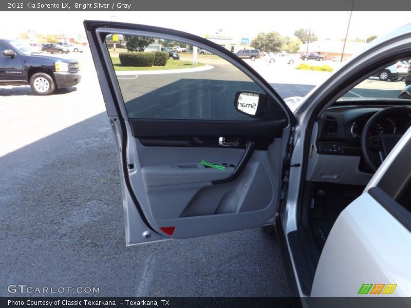 Bright Silver / Gray 2013 Kia Sorento LX