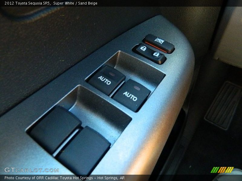 Super White / Sand Beige 2012 Toyota Sequoia SR5