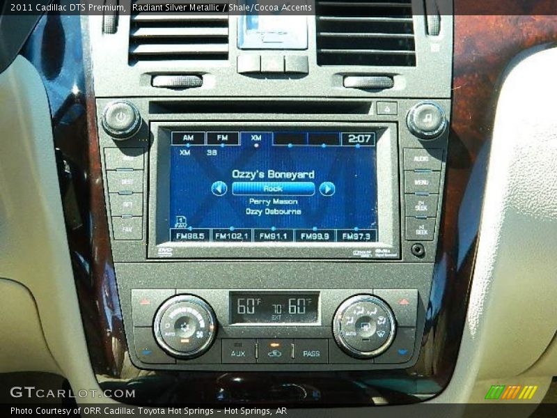 Radiant Silver Metallic / Shale/Cocoa Accents 2011 Cadillac DTS Premium
