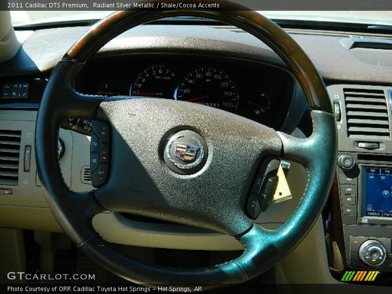 Radiant Silver Metallic / Shale/Cocoa Accents 2011 Cadillac DTS Premium