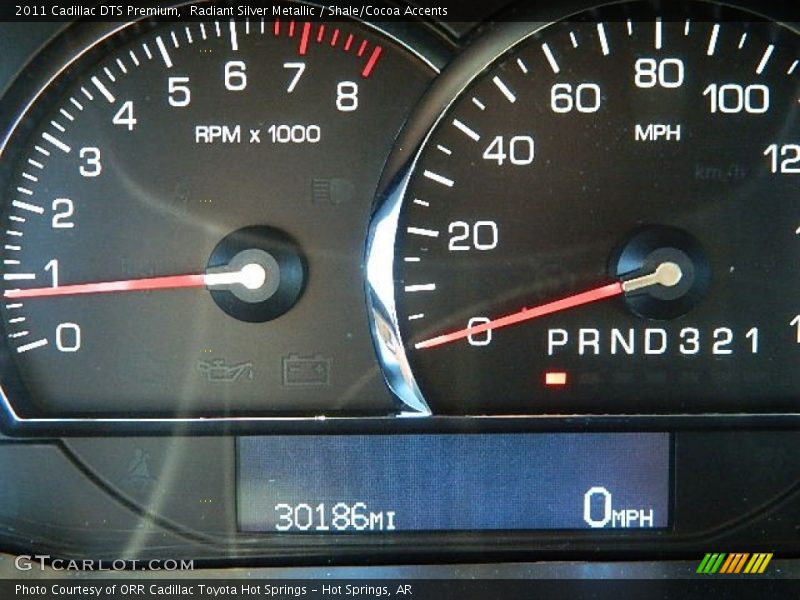 Radiant Silver Metallic / Shale/Cocoa Accents 2011 Cadillac DTS Premium