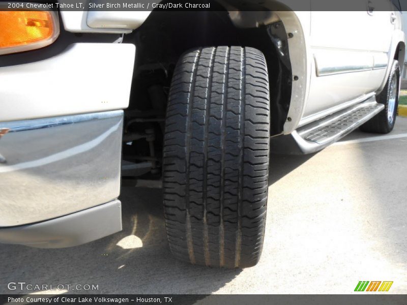 Silver Birch Metallic / Gray/Dark Charcoal 2004 Chevrolet Tahoe LT