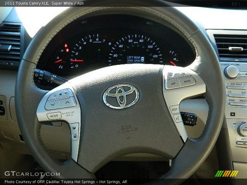 Super White / Ash 2011 Toyota Camry XLE