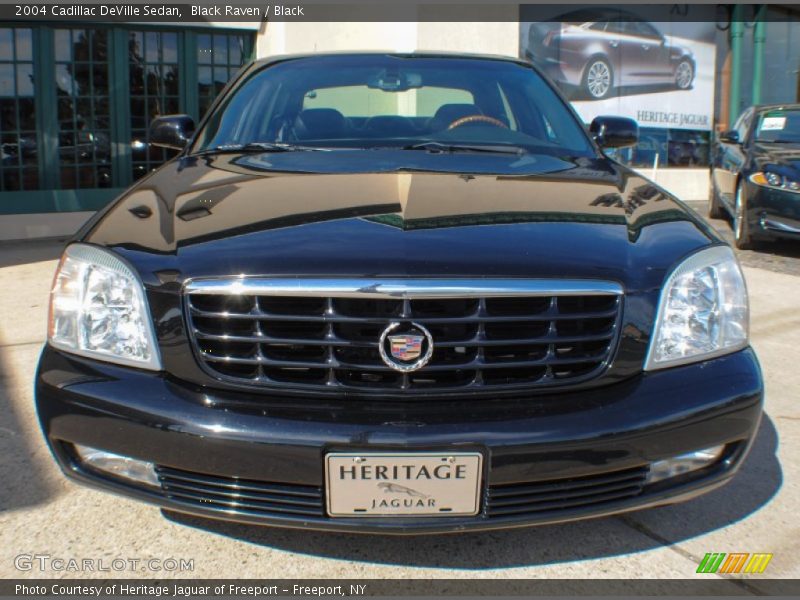 Black Raven / Black 2004 Cadillac DeVille Sedan