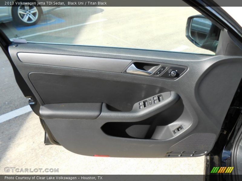 Black Uni / Titan Black 2013 Volkswagen Jetta TDI Sedan
