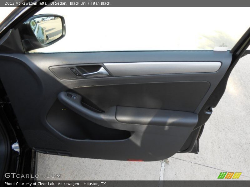 Black Uni / Titan Black 2013 Volkswagen Jetta TDI Sedan