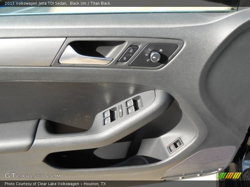 Black Uni / Titan Black 2013 Volkswagen Jetta TDI Sedan