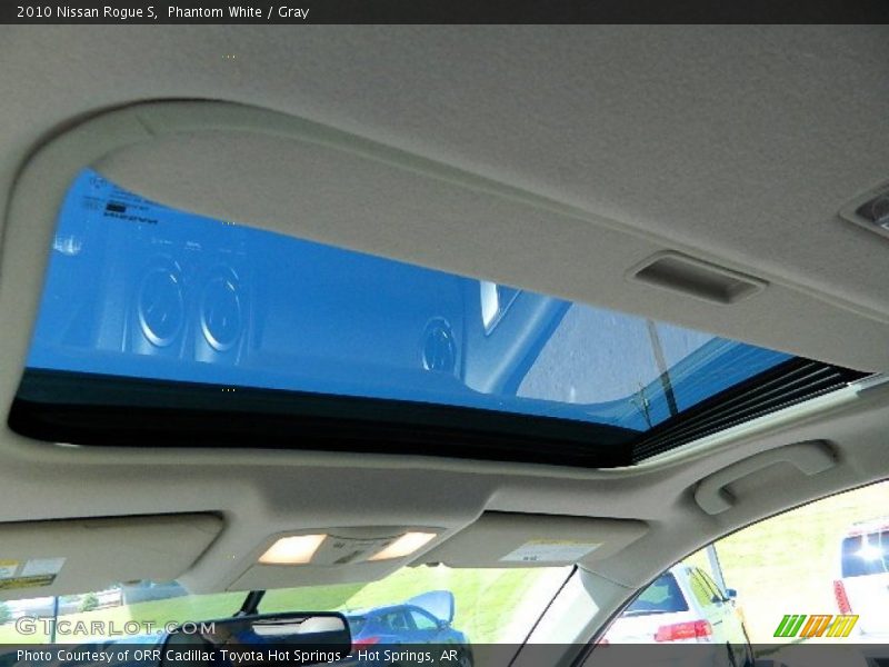 Phantom White / Gray 2010 Nissan Rogue S
