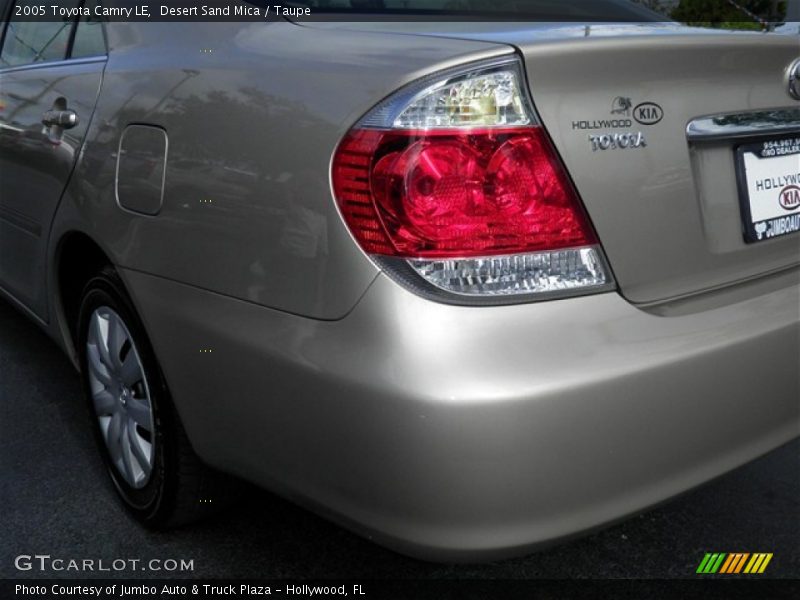 Desert Sand Mica / Taupe 2005 Toyota Camry LE