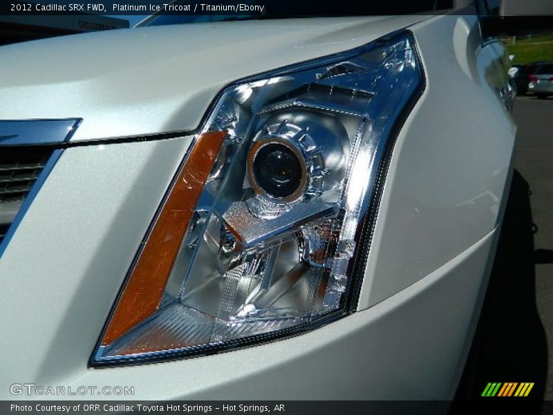 Platinum Ice Tricoat / Titanium/Ebony 2012 Cadillac SRX FWD