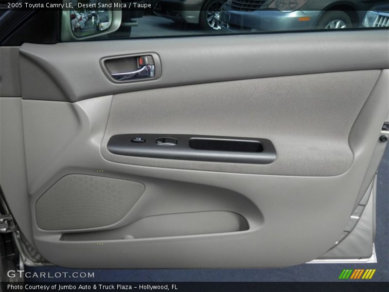 Desert Sand Mica / Taupe 2005 Toyota Camry LE