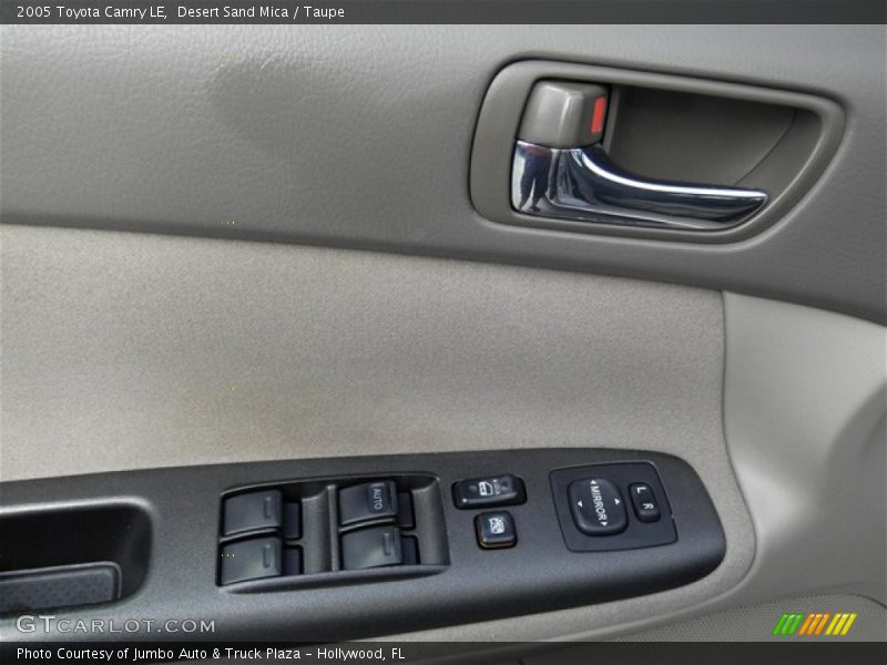 Desert Sand Mica / Taupe 2005 Toyota Camry LE