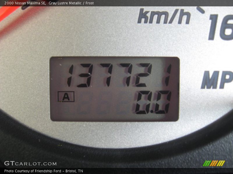 Gray Lustre Metallic / Frost 2000 Nissan Maxima SE