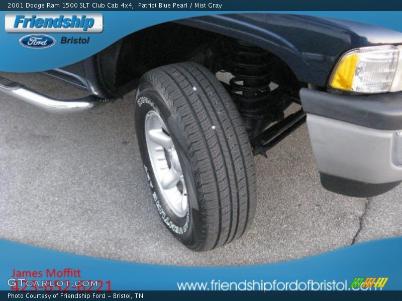 Patriot Blue Pearl / Mist Gray 2001 Dodge Ram 1500 SLT Club Cab 4x4