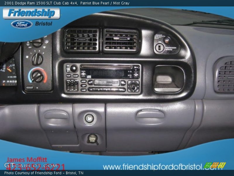 Patriot Blue Pearl / Mist Gray 2001 Dodge Ram 1500 SLT Club Cab 4x4