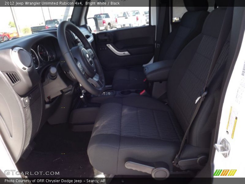 Bright White / Black 2012 Jeep Wrangler Unlimited Rubicon 4x4