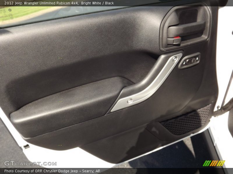 Bright White / Black 2012 Jeep Wrangler Unlimited Rubicon 4x4