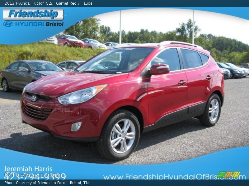Garnet Red / Taupe 2013 Hyundai Tucson GLS