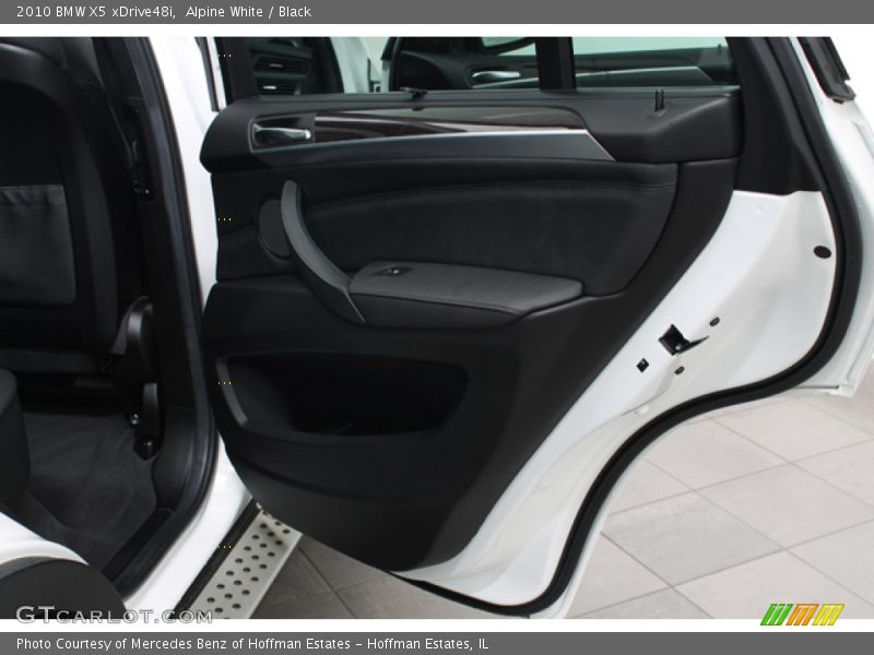 Alpine White / Black 2010 BMW X5 xDrive48i