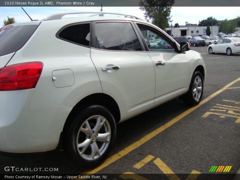 Phantom White / Gray 2010 Nissan Rogue SL AWD