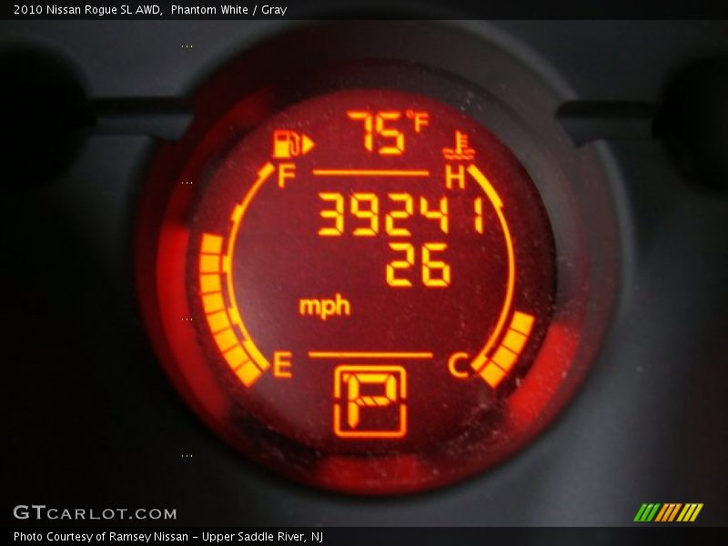 Phantom White / Gray 2010 Nissan Rogue SL AWD