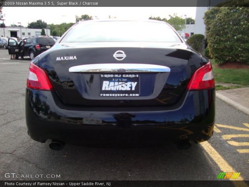 Super Black / Charcoal 2009 Nissan Maxima 3.5 S