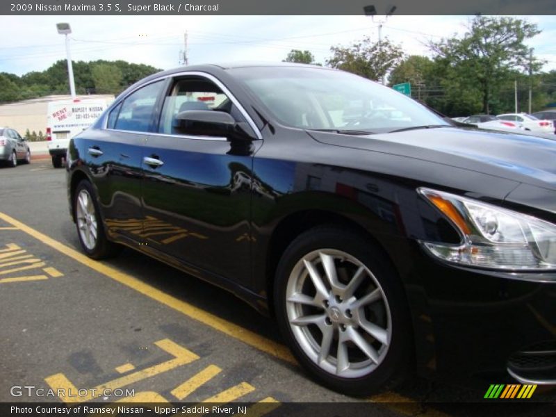 Super Black / Charcoal 2009 Nissan Maxima 3.5 S