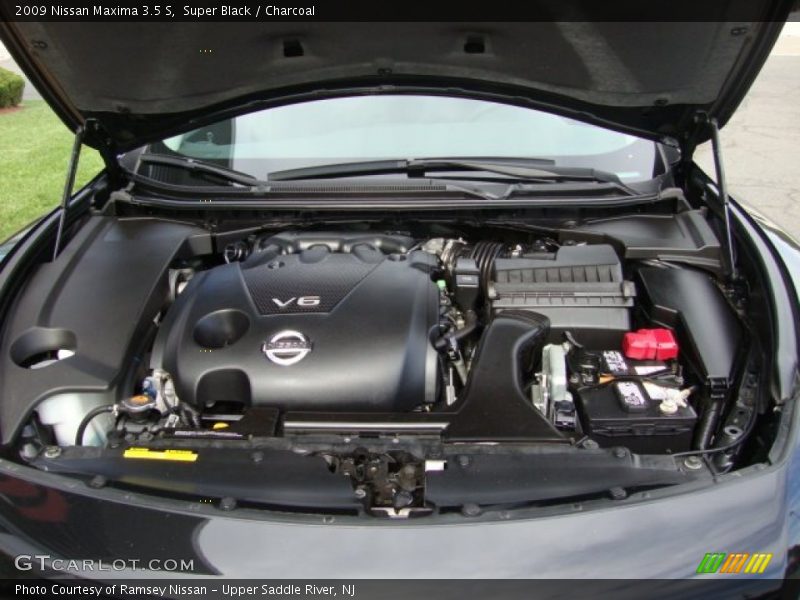 Super Black / Charcoal 2009 Nissan Maxima 3.5 S