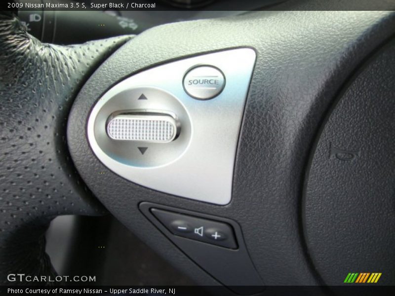 Super Black / Charcoal 2009 Nissan Maxima 3.5 S