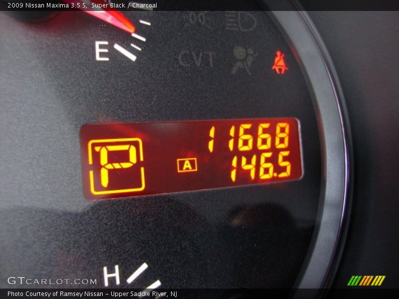 Super Black / Charcoal 2009 Nissan Maxima 3.5 S