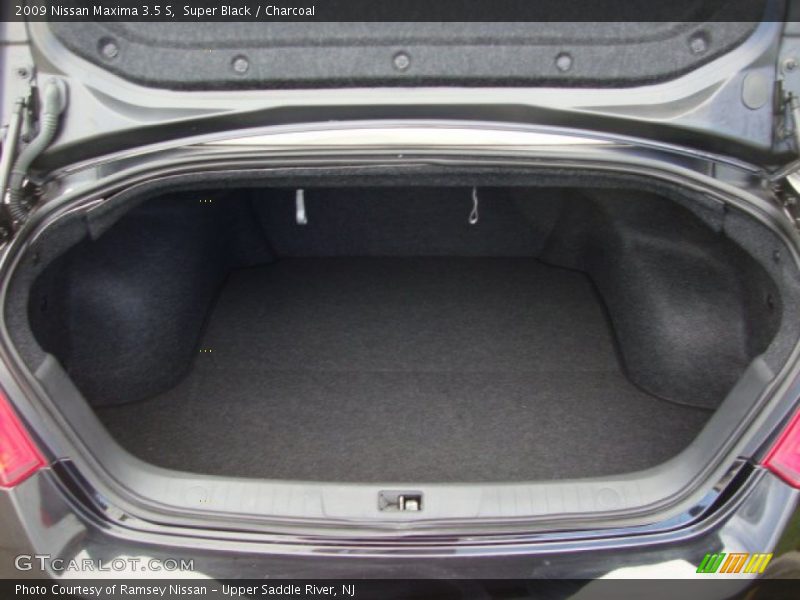 Super Black / Charcoal 2009 Nissan Maxima 3.5 S