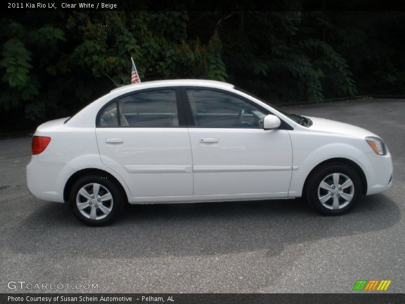 Clear White / Beige 2011 Kia Rio LX