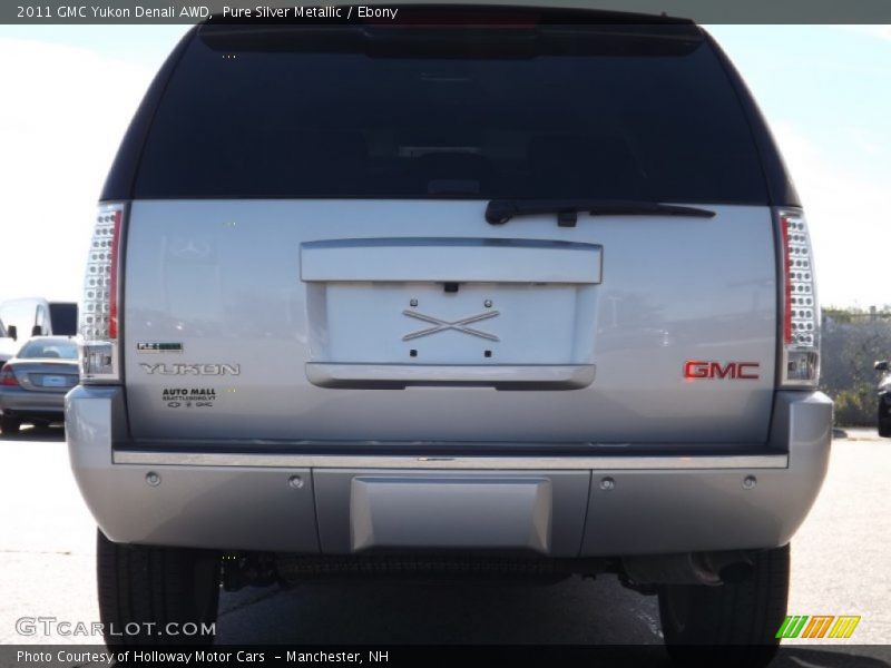 Pure Silver Metallic / Ebony 2011 GMC Yukon Denali AWD