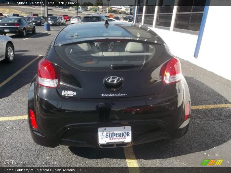 Ultra Black / Black 2013 Hyundai Veloster