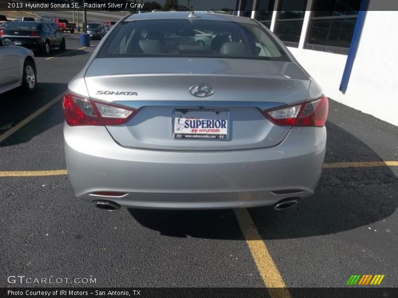 Radiant Silver / Gray 2013 Hyundai Sonata SE