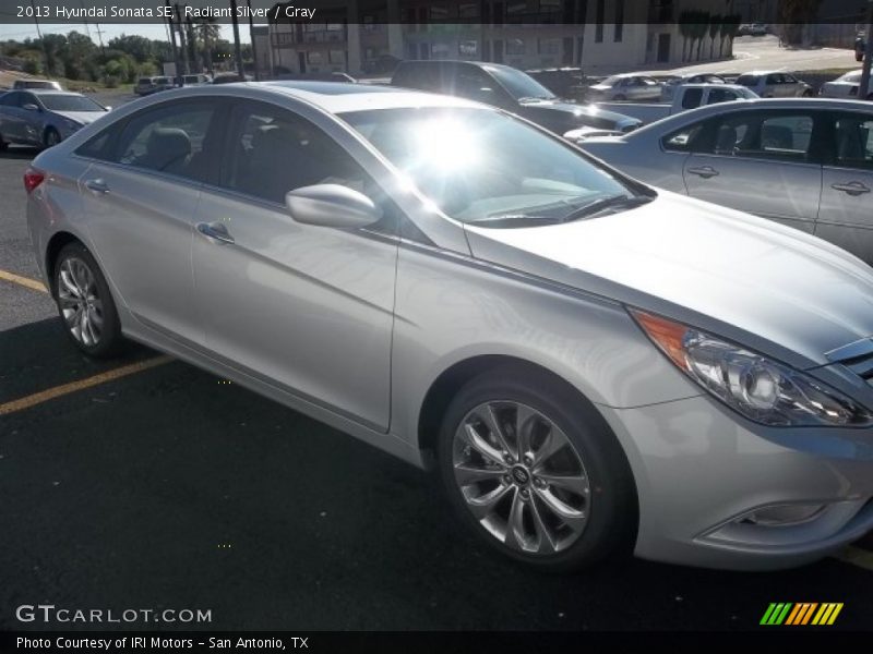 Radiant Silver / Gray 2013 Hyundai Sonata SE