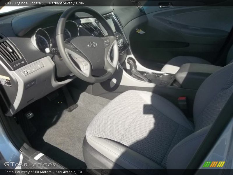 Radiant Silver / Gray 2013 Hyundai Sonata SE