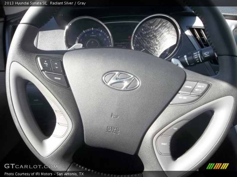 Radiant Silver / Gray 2013 Hyundai Sonata SE