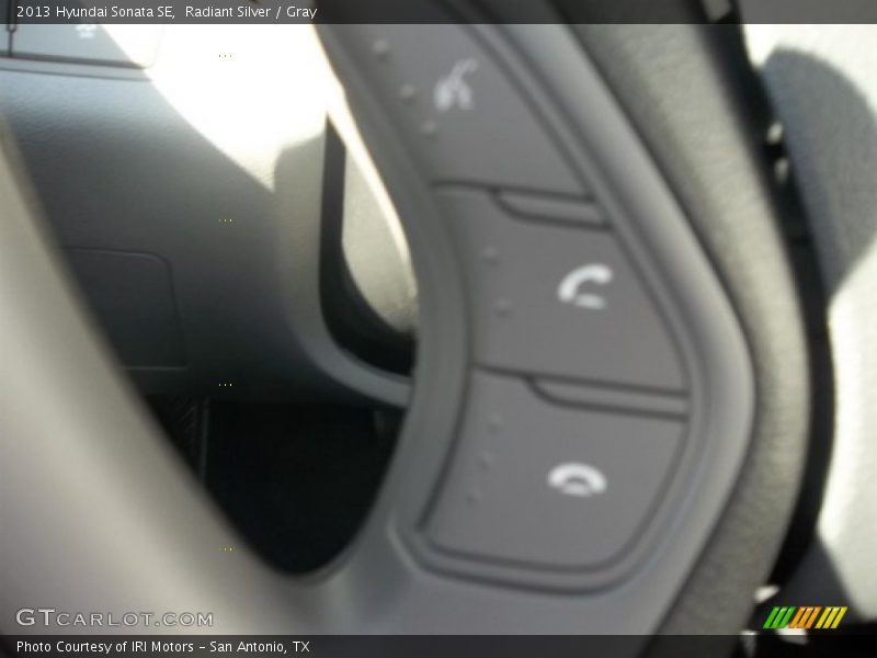 Radiant Silver / Gray 2013 Hyundai Sonata SE