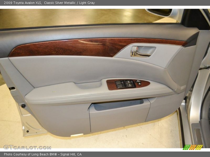 Classic Silver Metallic / Light Gray 2009 Toyota Avalon XLS